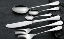 让旧的不锈钢餐具恢复光洁的方法