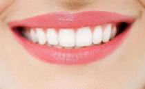 老年朋友戴假牙有哪些注意事项