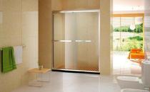 浴室玻璃门粘上水垢如何去除？