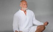 老年人如何练习瑜伽方法