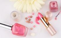 教化妆新手如何挑选唇膏