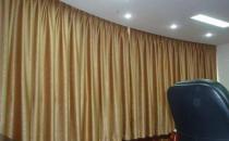 遮光窗帘的安装方法 遮光窗帘的保养方法