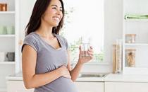 久沸水伤身 孕妇饮水五不要