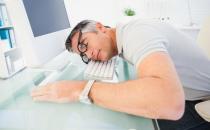 男人趴着睡危害如此可怕