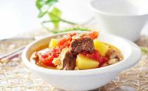 番茄土豆加牛肉 荤素良好搭配