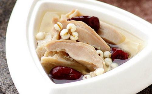 暖胃汤：白胡椒煲猪肚汤的做法