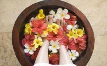 经期拉肚子怎么办？