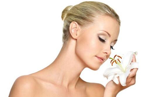 秋季这样护肤让你白嫩嫩