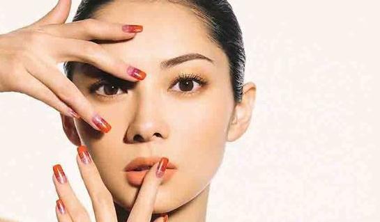 黑皮肤MM如何美白肌肤？