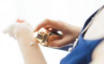 护肤品放冰箱到底好不好