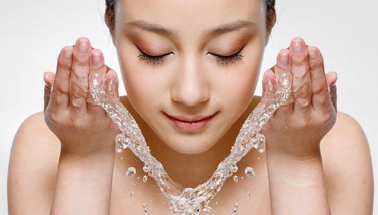 淘米水护肤的正确方式