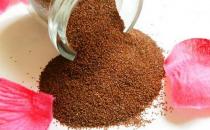 海藻面膜的功效与使用方法