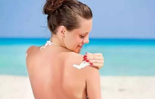 这些食物帮你提高肌肤抗晒力