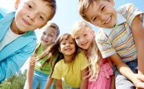 为啥孩子新换的门牙特别大？