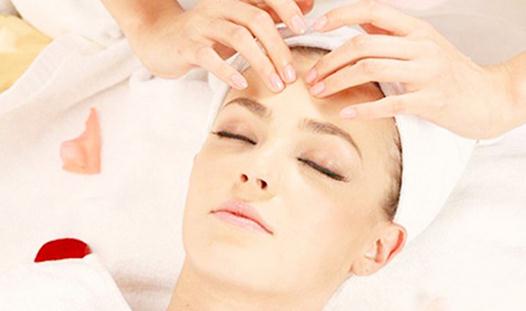 闲时按摩五个穴位让你更长寿