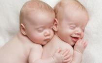 怎么才能让宝宝在夏季睡得好？