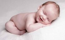 盘点宝宝各种睡姿的优缺点