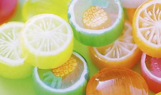 减肥期间每天可以摄入多少糖分