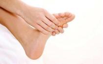 搓脚能够帮助老年人滋阴补肾