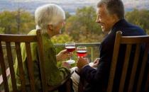 老年人一天吃四顿饭最合理