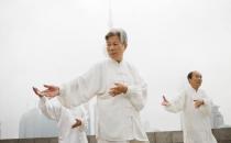 练太极拳有利于老人通经活络