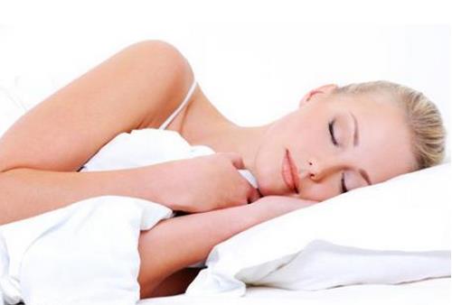 睡觉小细节决定你的美丑哦！