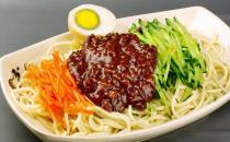 两款好吃的炸酱面做法