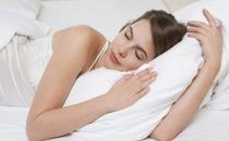 美容觉你真的会睡吗？说不定你的睡姿是“毁容”