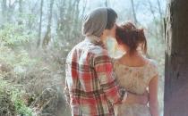 说点小谎让他更爱你