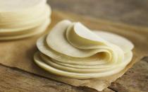 教你如何用水饺皮制作美味薄饼