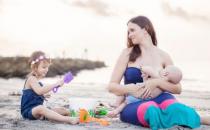 喂奶的正确姿势是怎样的