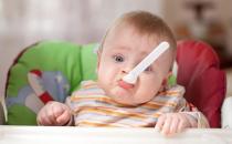 如何给女宝宝做如厕训练