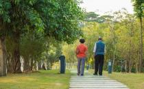 老人冬季养生保健的原则