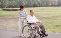 老年人不能常吃这些致癌食物！