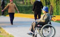 瘫痪老人便秘该如何护理