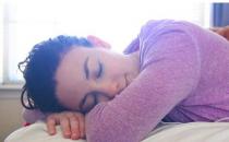 穴位按摩帮你缓解落枕痛苦