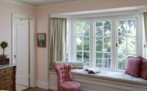 风格多变的窗帘 打破了生活的沉静气息