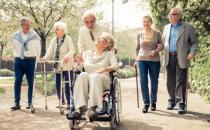 你是不是被骨质疏松盯上了 别怕你需要长期治疗