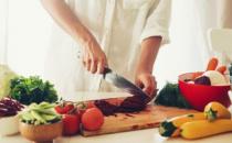 厨房达人教你切菜技巧 掌握这些刀法切什么菜都简单