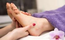 按摩之后进行刮痧效果好 刮痧不够拔罐来救