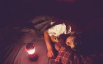 早上总是赖床也是一种病 感冒的人很容易赖床