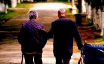 年老之后身高下降明显 科学饮食体育锻炼来改变