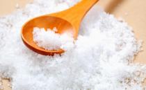 让你家的食用盐走出厨房 食用盐隐藏的日常用处揭秘