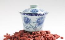 枸杞泡水能补气补血延缓衰老 枸杞泡水喝的注意事项