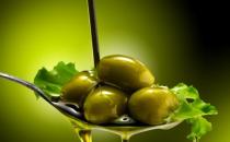 巧用橄榄油护肤效果佳 呵护脸部肌肤防裂止痒