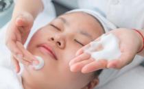 洗面奶乃女性美容必备之品 选用洗面奶日常四注意