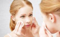 想要脸上肌肤不长痘 日常的卸妆工作一定要做好