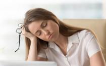 疲劳时别只会喝咖啡 日常多补充维生素D解乏效果好