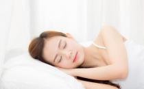 睡得好好的突然感觉一脚踩空 专家带你揭秘这种症状的原因