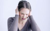 经常耳鸣这样做在家就能治 患上耳鸣可以吃哪几种营养物质